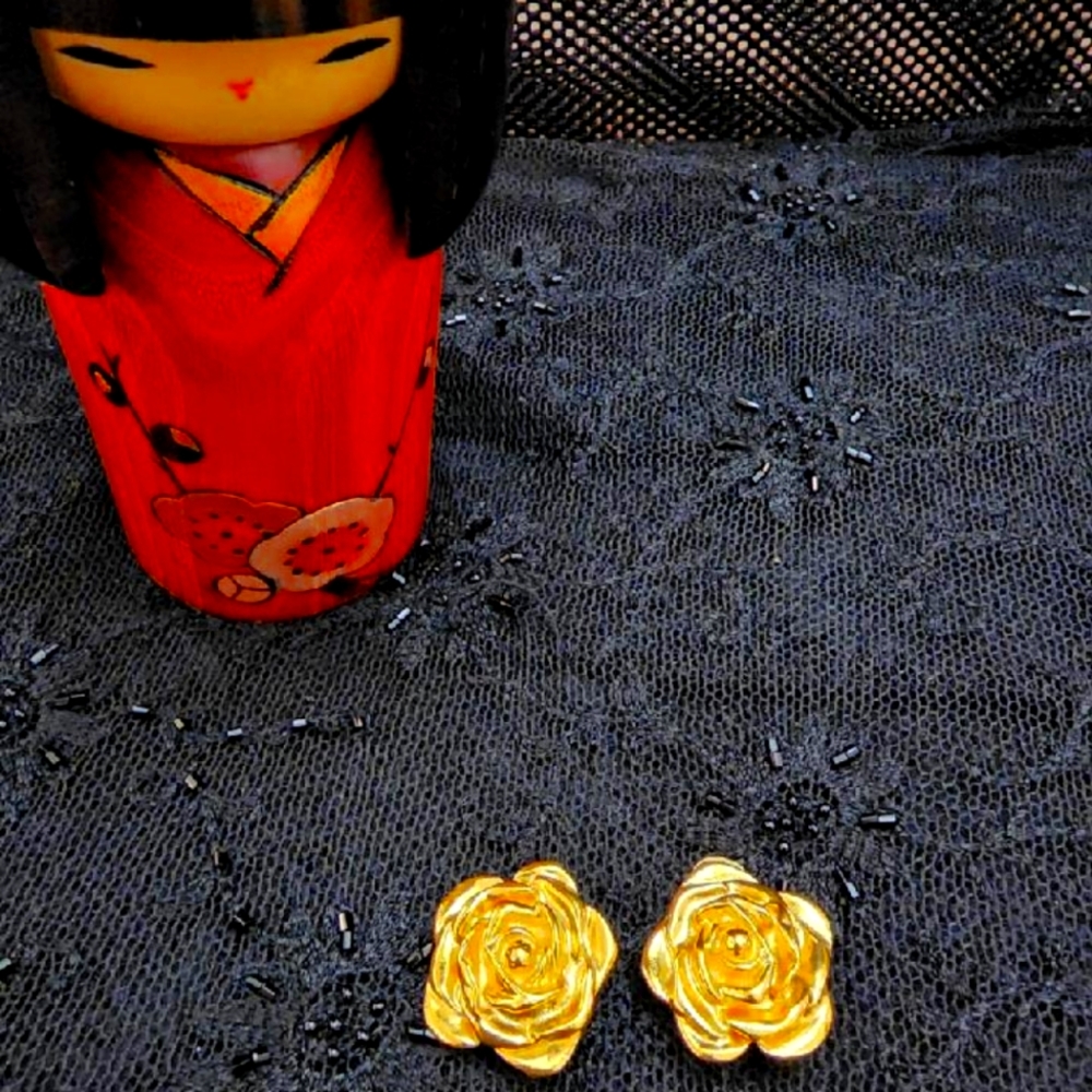 Gold Floral Vintage Earrings